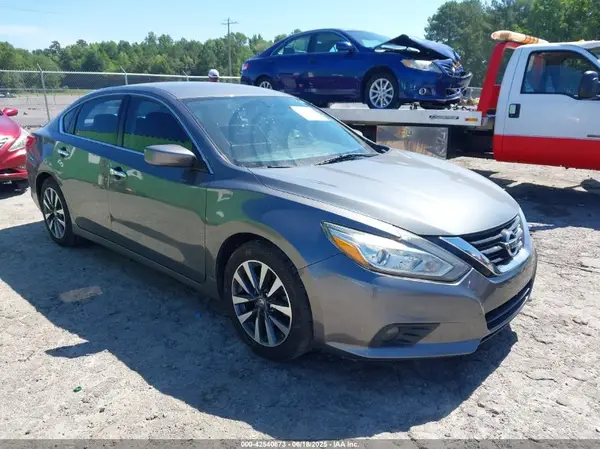 1N4AL3AP9HC192690 2017 NISSAN ALTIMA - Image 1
