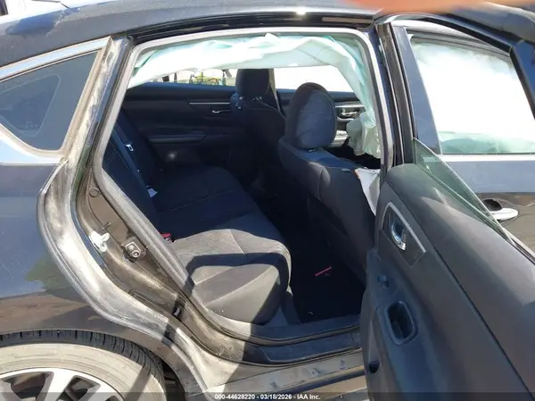 1N4AL3AP9HC198604 2017 NISSAN ALTIMA - Image 8
