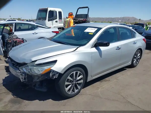 1N4AL3AP9HC207205 2017 NISSAN ALTIMA - Image 2