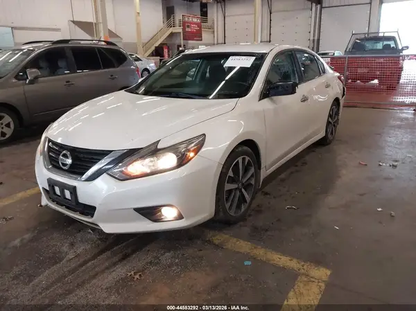 1N4AL3AP9HC207334 2017 NISSAN ALTIMA - Image 2