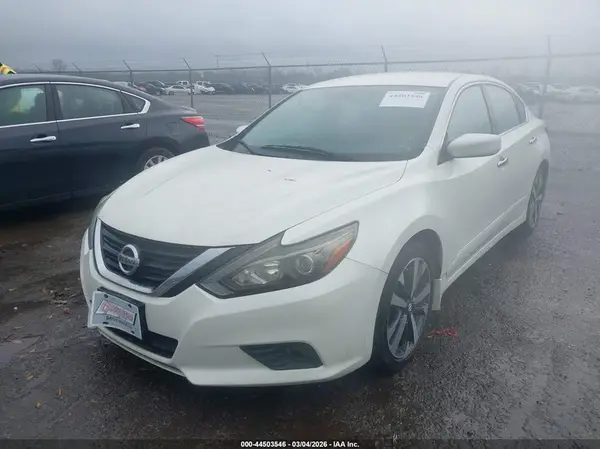 1N4AL3AP9HC208063 2017 NISSAN ALTIMA - Image 2