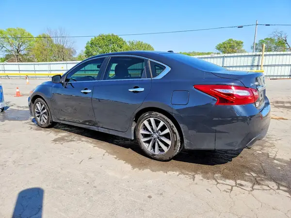 1N4AL3AP9HC211156 2017 NISSAN ALTIMA - Image 2