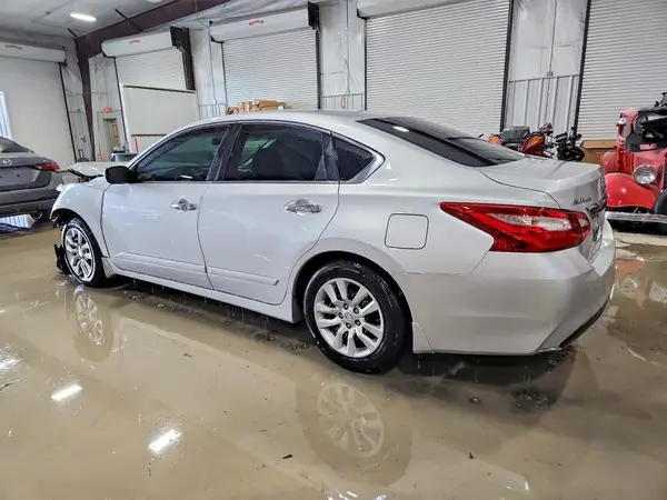 1N4AL3AP9HC211903 2017 NISSAN ALTIMA - Image 2