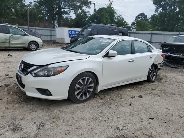 1N4AL3AP9HC214123 2017 NISSAN ALTIMA - Image 1