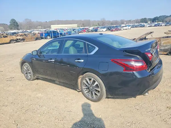 1N4AL3AP9HC214445 2017 NISSAN ALTIMA - Image 2