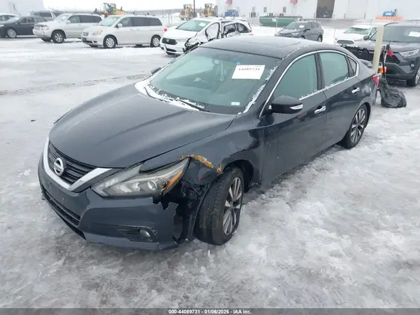 1N4AL3AP9HC215112 2017 NISSAN ALTIMA - Image 2