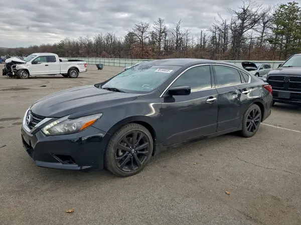 1N4AL3AP9HC217121 2017 NISSAN ALTIMA - Image 1