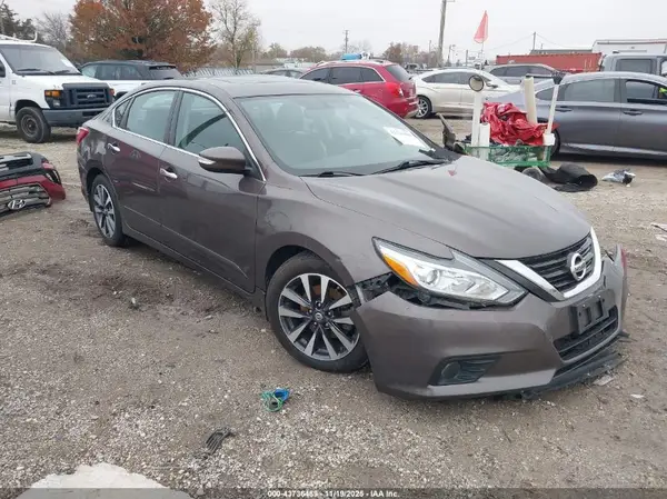 1N4AL3AP9HC217393 2017 NISSAN ALTIMA - Image 1