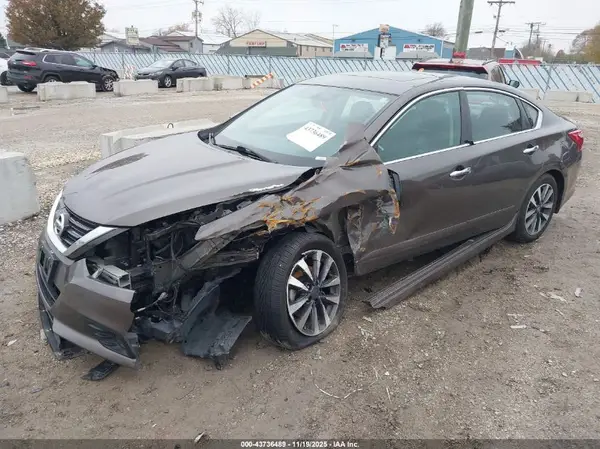 1N4AL3AP9HC217393 2017 NISSAN ALTIMA - Image 2