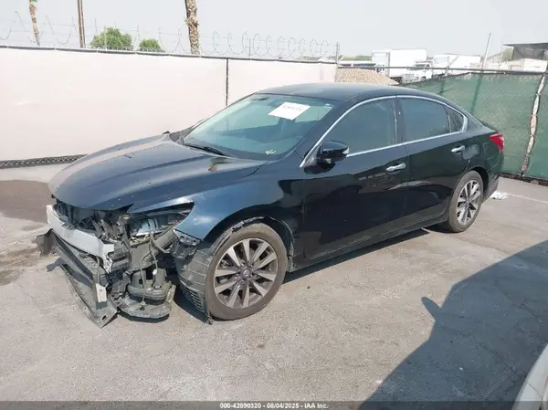1N4AL3AP9HC217670 2017 NISSAN ALTIMA - Image 2