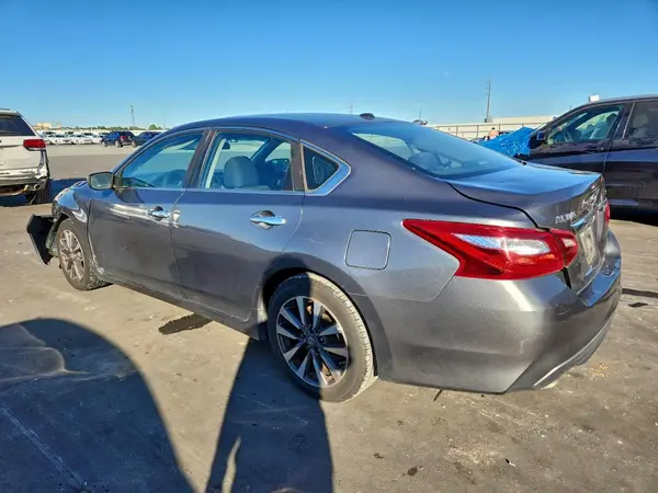 1N4AL3AP9HC218740 2017 NISSAN ALTIMA - Image 2
