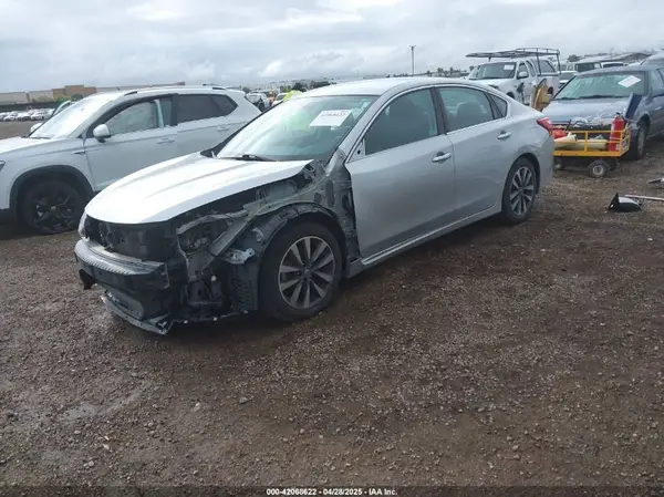 1N4AL3AP9HC218818 2017 NISSAN ALTIMA - Image 2