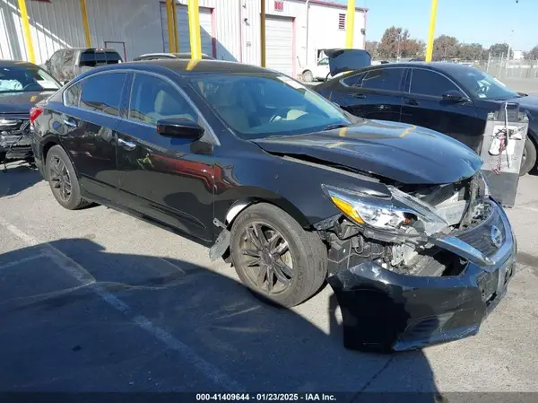 1N4AL3AP9HC226269 2017 NISSAN ALTIMA - Image 1