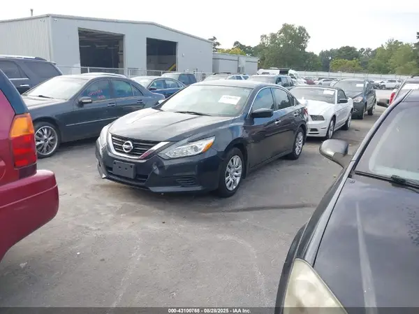 1N4AL3AP9HC227812 2017 NISSAN ALTIMA - Image 2