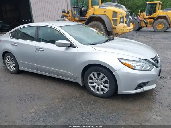 1N4AL3AP9HC229429 2017 NISSAN ALTIMA - Image 1