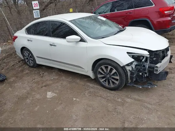 1N4AL3AP9HC233870 2017 NISSAN ALTIMA - Image 1