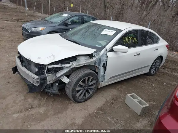 1N4AL3AP9HC233870 2017 NISSAN ALTIMA - Image 2