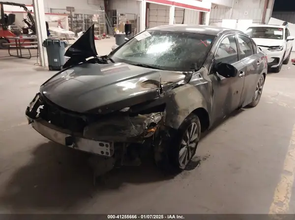 1N4AL3AP9HC235666 2017 NISSAN ALTIMA - Image 2