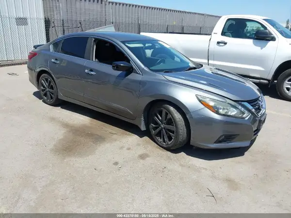 1N4AL3AP9HC236901 2017 NISSAN ALTIMA - Image 1