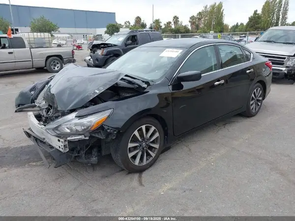 1N4AL3AP9HC238258 2017 NISSAN ALTIMA - Image 2