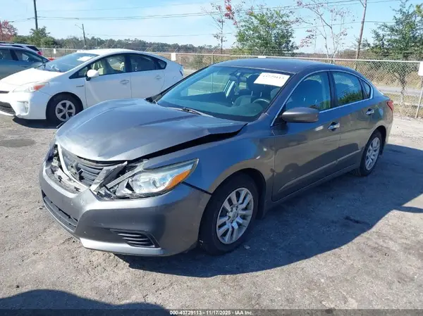 1N4AL3AP9HC238647 2017 NISSAN ALTIMA - Image 2