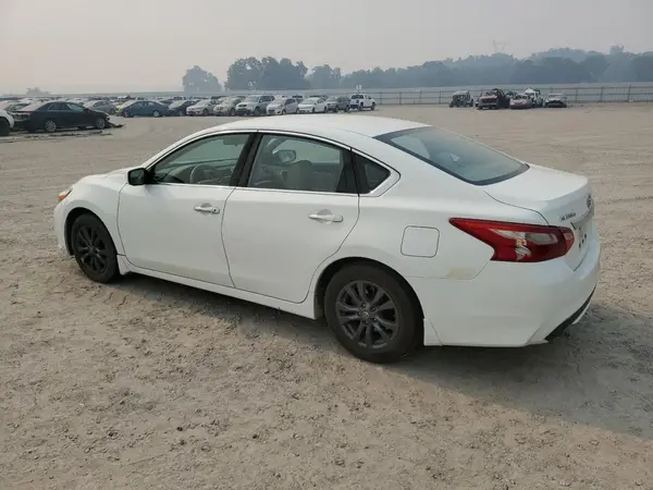1N4AL3AP9HC242066 2017 NISSAN ALTIMA - Image 2