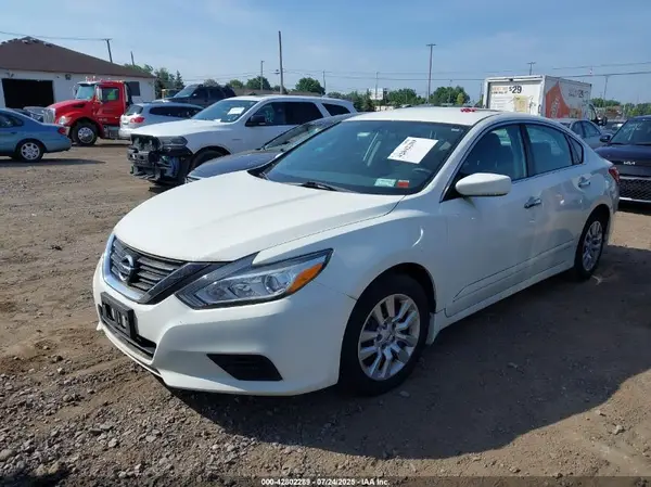 1N4AL3AP9HC245646 2017 NISSAN ALTIMA - Image 2