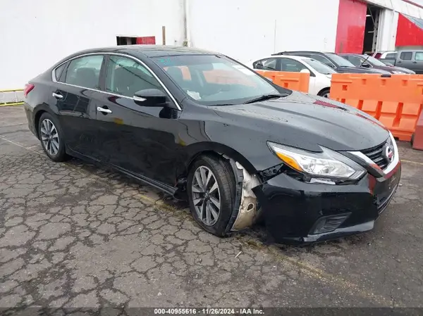 1N4AL3AP9HC246019 2017 NISSAN ALTIMA - Image 1