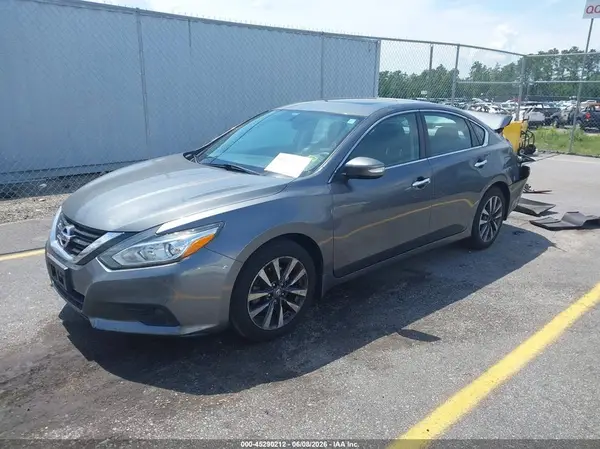 1N4AL3AP9HC249065 2017 NISSAN ALTIMA - Image 2