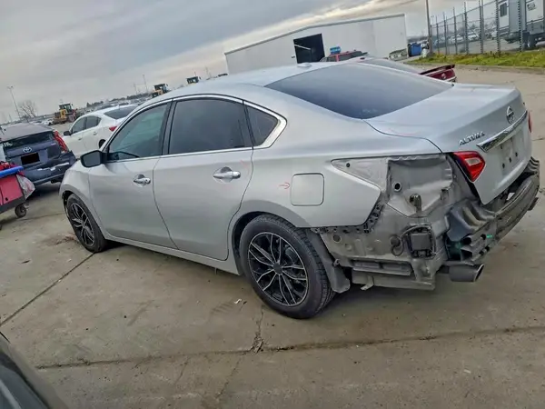 1N4AL3AP9HC249356 2017 NISSAN ALTIMA - Image 2