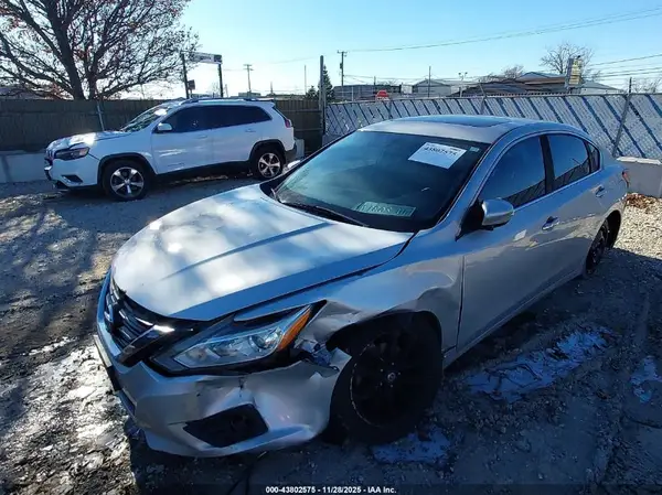 1N4AL3AP9HC250152 2017 NISSAN ALTIMA - Image 2
