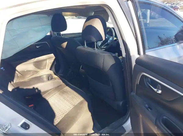 1N4AL3AP9HC250152 2017 NISSAN ALTIMA - Image 8