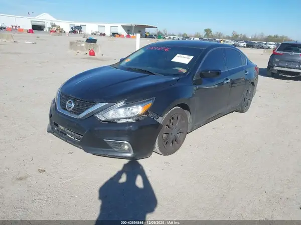 1N4AL3AP9HC253066 2017 NISSAN ALTIMA - Image 2
