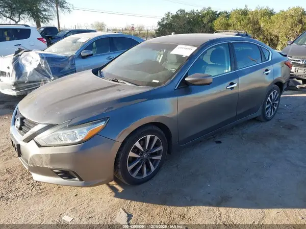 1N4AL3AP9HC253309 2017 NISSAN ALTIMA - Image 2