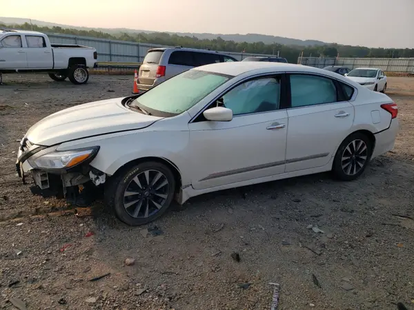 1N4AL3AP9HC255190 2017 NISSAN ALTIMA - Image 1