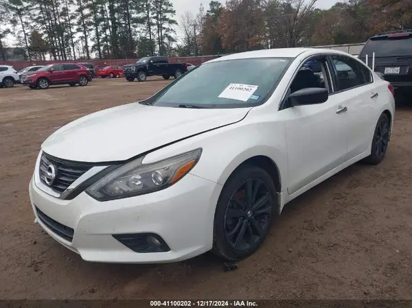1N4AL3AP9HC261068 2017 NISSAN ALTIMA - Image 2