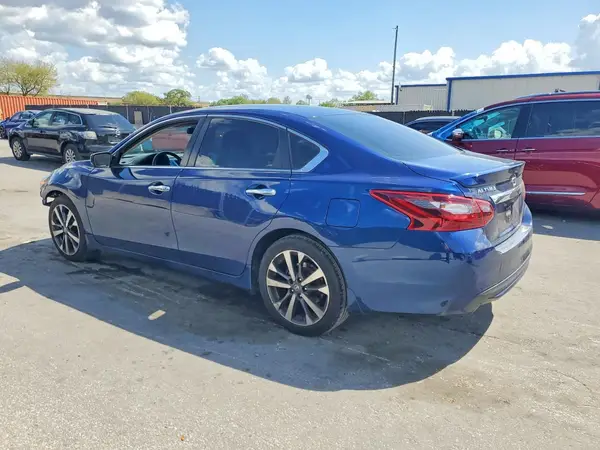 1N4AL3AP9HC261264 2017 NISSAN ALTIMA - Image 2