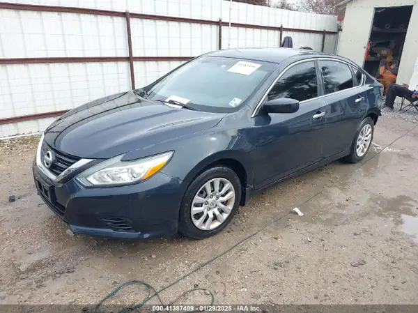 1N4AL3AP9HC261586 2017 NISSAN ALTIMA - Image 2