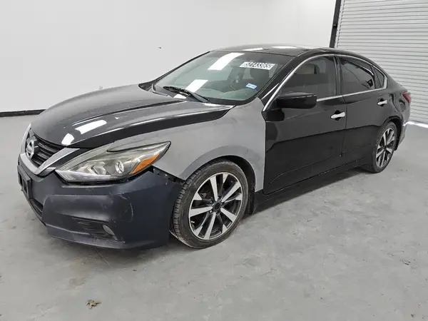 1N4AL3AP9HC261930 2017 NISSAN ALTIMA - Image 1