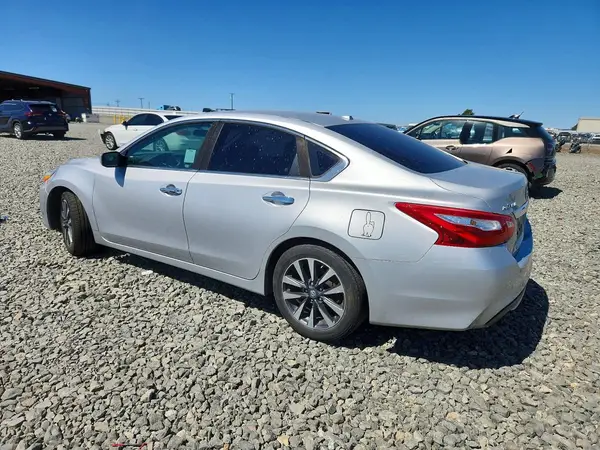 1N4AL3AP9HC262558 2017 NISSAN ALTIMA - Image 2