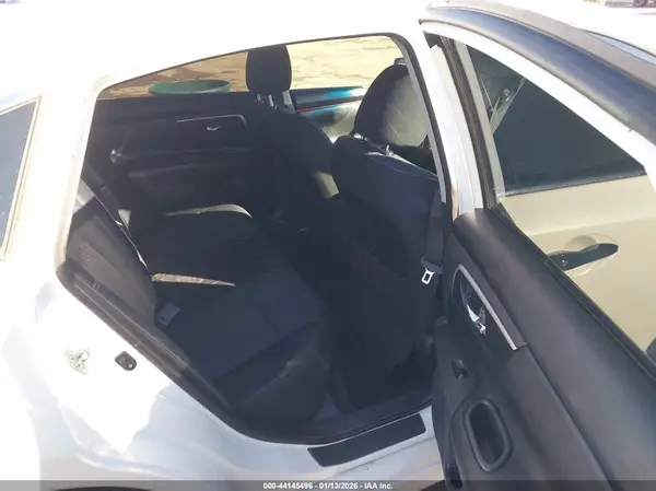 1N4AL3AP9HC263130 2017 NISSAN ALTIMA - Image 8