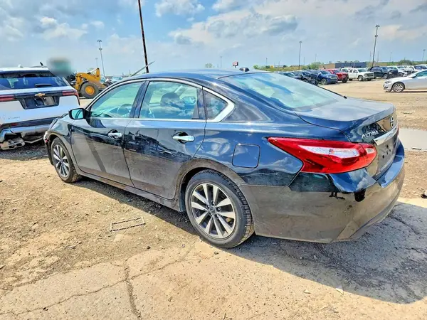 1N4AL3AP9HC263595 2017 NISSAN ALTIMA - Image 2