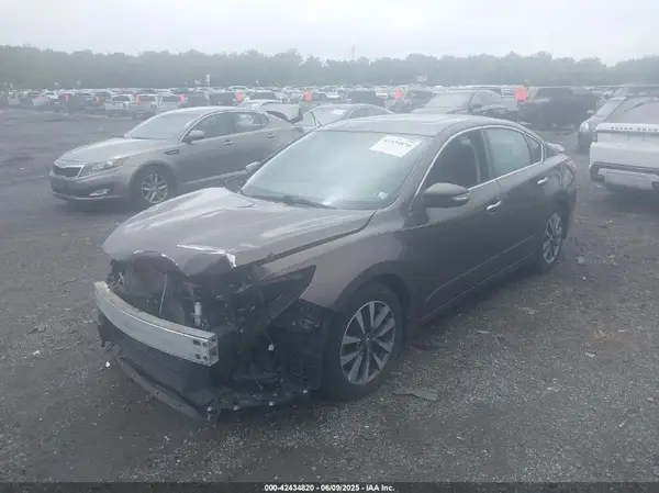 1N4AL3AP9HC263824 2017 NISSAN ALTIMA - Image 2