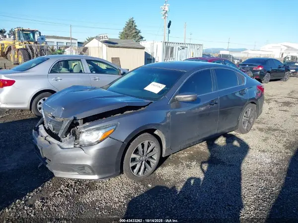 1N4AL3AP9HC264522 2017 NISSAN ALTIMA - Image 2