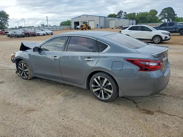 1N4AL3AP9HC266531 2017 NISSAN ALTIMA - Image 2
