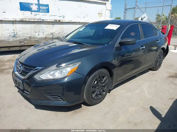 1N4AL3AP9HC266853 2017 NISSAN ALTIMA - Image 2