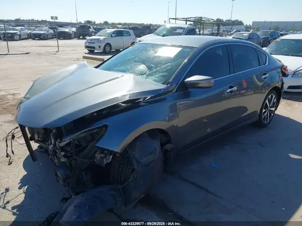 1N4AL3AP9HC267209 2017 NISSAN ALTIMA - Image 2