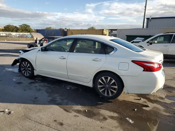 1N4AL3AP9HC271468 2017 NISSAN ALTIMA - Image 2