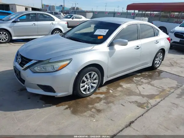 1N4AL3AP9HC272071 2017 NISSAN ALTIMA - Image 2