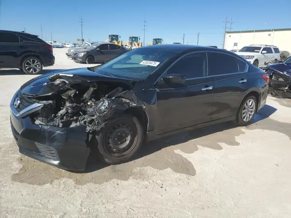 1N4AL3AP9HC274015 2017 NISSAN ALTIMA - Image 1